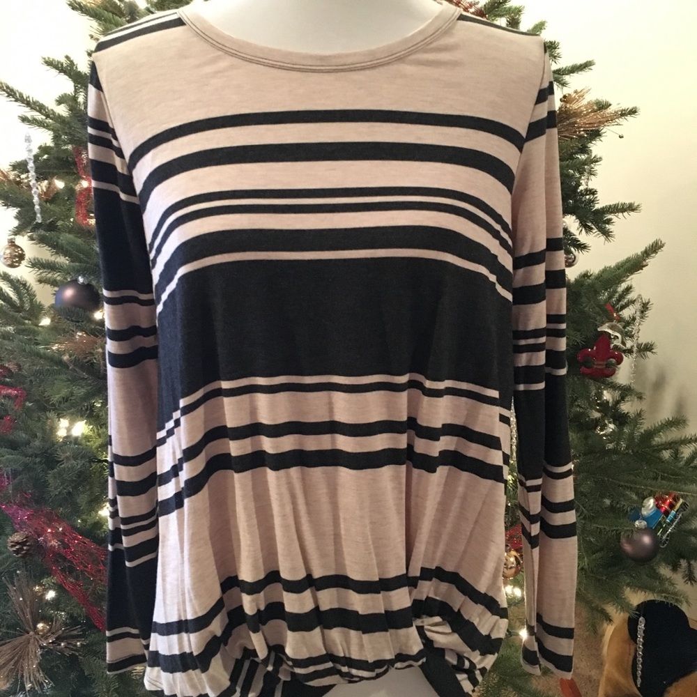 Striped knot top